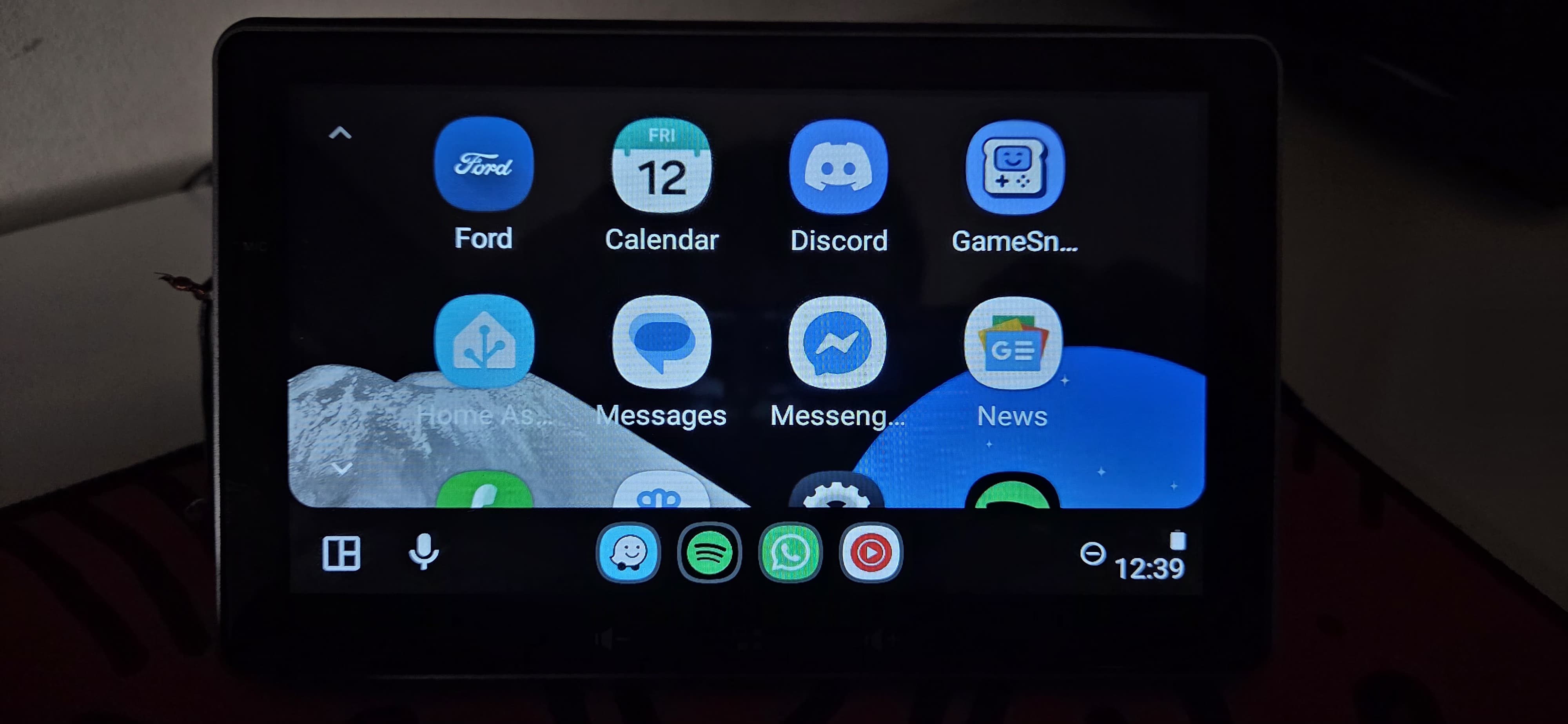 O Android Auto interpreta o sistema como um equipamento original Ford